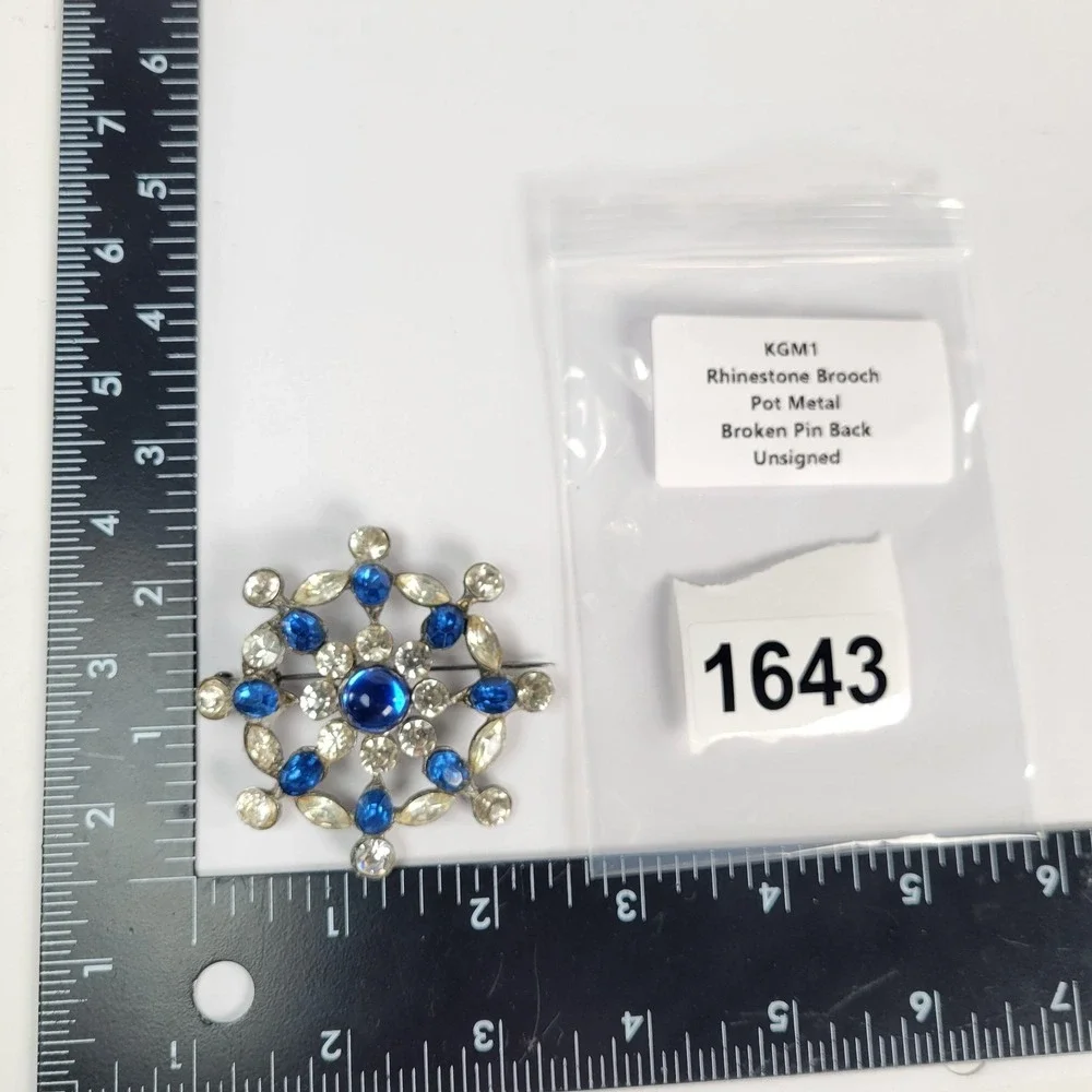 Vintage Pot‎ Metal Brooch Floral Snowflake Blue Clear Rhinestones READ